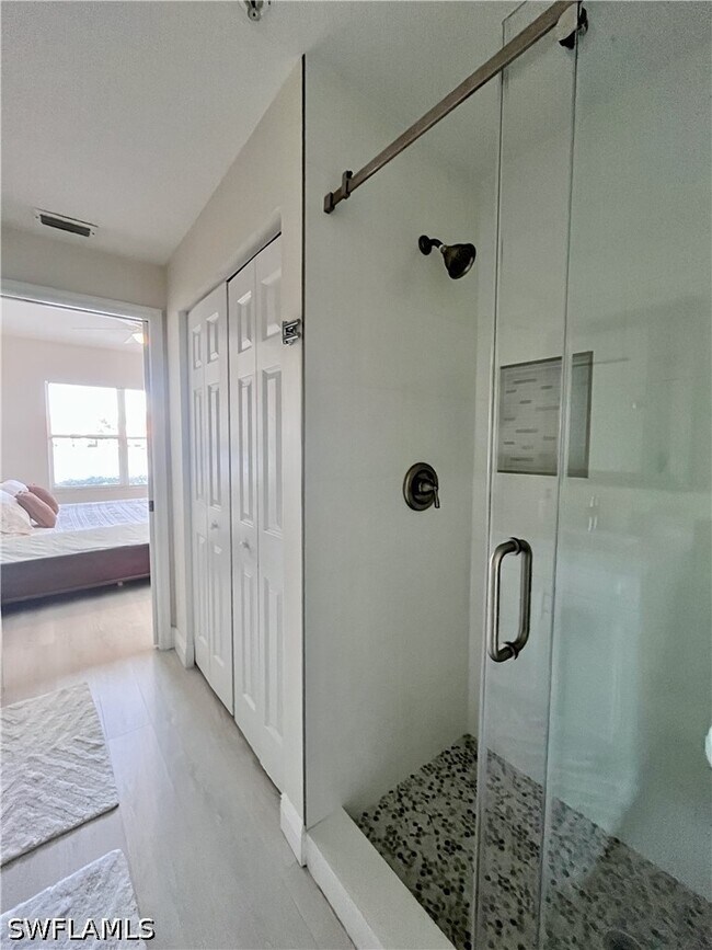 Building Photo - 6920 Huntington Lakes Cir