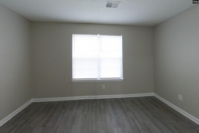 Building Photo - 1310 May Oak Cir