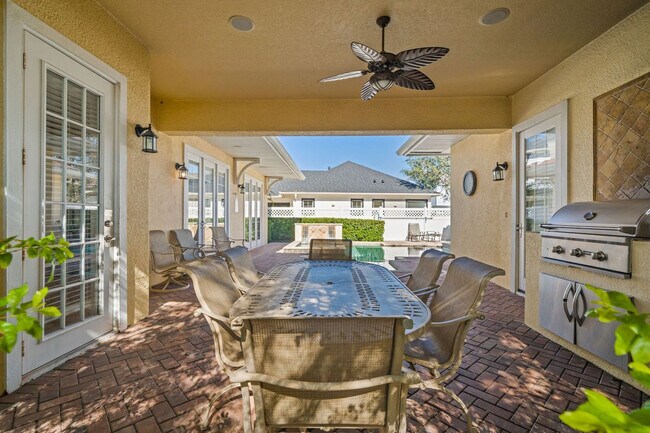 Building Photo - 7550 Gathering Dr