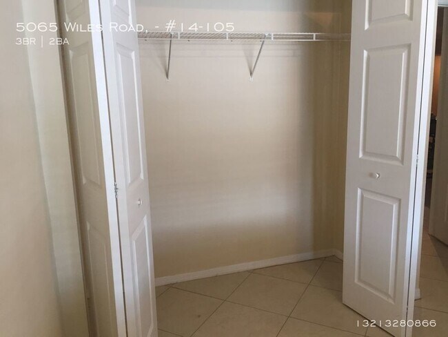 Building Photo - Large 3/2 condo at Evergreen Lakes