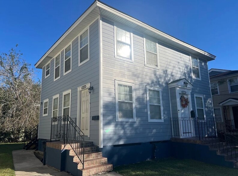 Building Photo - 6231 Waldo Dr