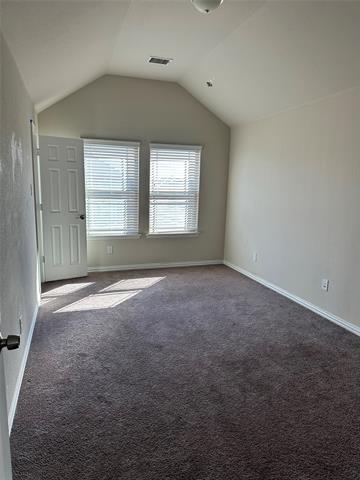 Building Photo - 912 Foxtail Dr