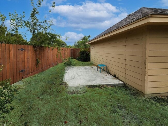 Building Photo - 2546 Acadiana Ln