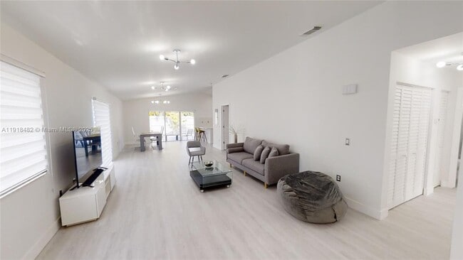 Building Photo - 3834 SW 149th Pl