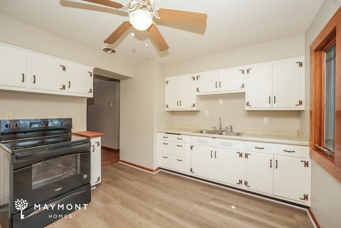 Building Photo - 3147 Wilson St