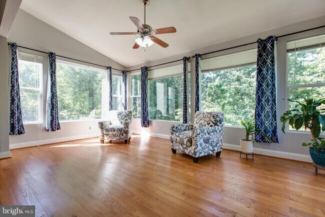 Building Photo - 2191 Oak Forest Dr
