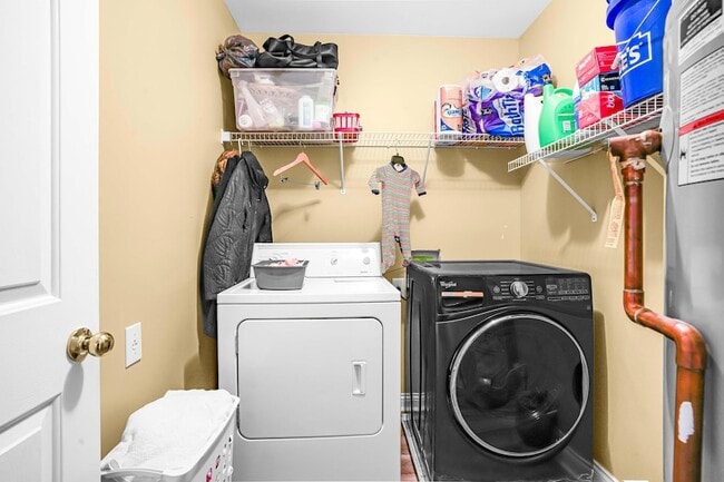 Building Photo - 4317 Saron Dr