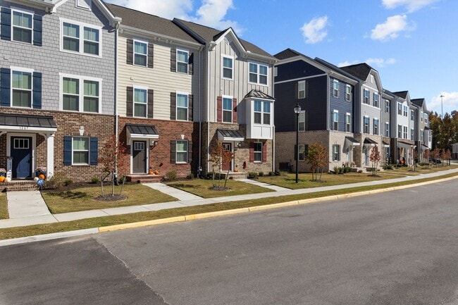 Building Photo - Welcome to modern living in Suffolk, Virginia!