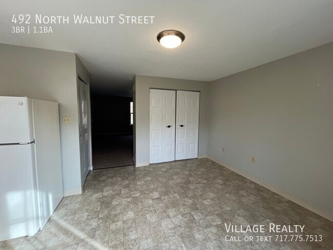 Building Photo - 492 N Walnut St
