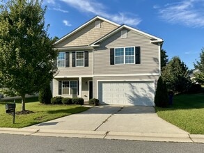Building Photo - 1567 Zeverly St