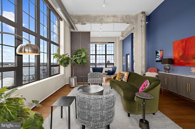 Building Photo - 1200 Steuart St