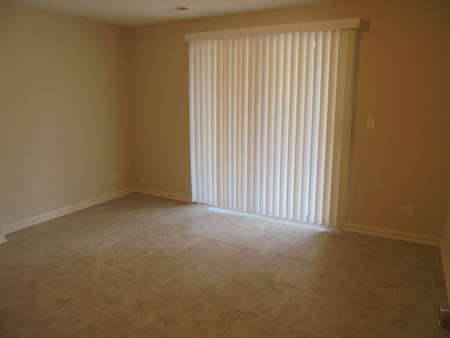 Building Photo - 1114 Stratford Ln