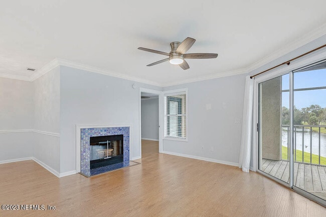 Building Photo - 400 Sandiron Cir