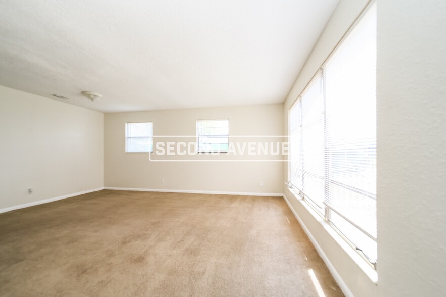 Building Photo - 9561 Norfolk Blvd