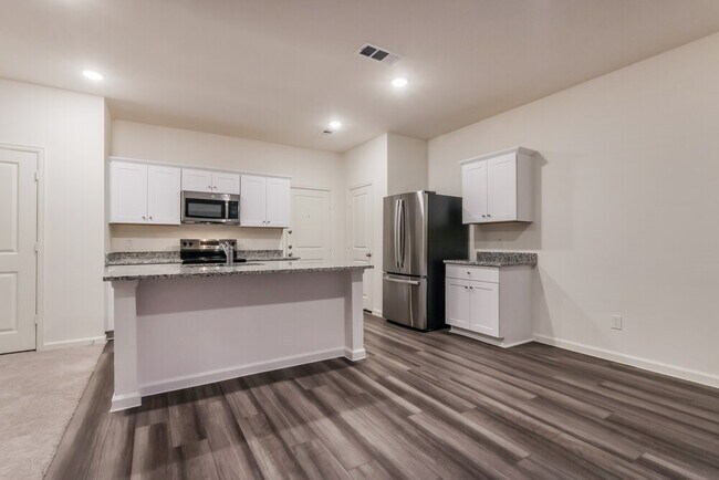 Building Photo - 15330 Abella Dr