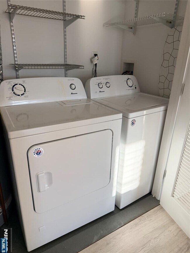 Building Photo - 237 Lincoln Ave