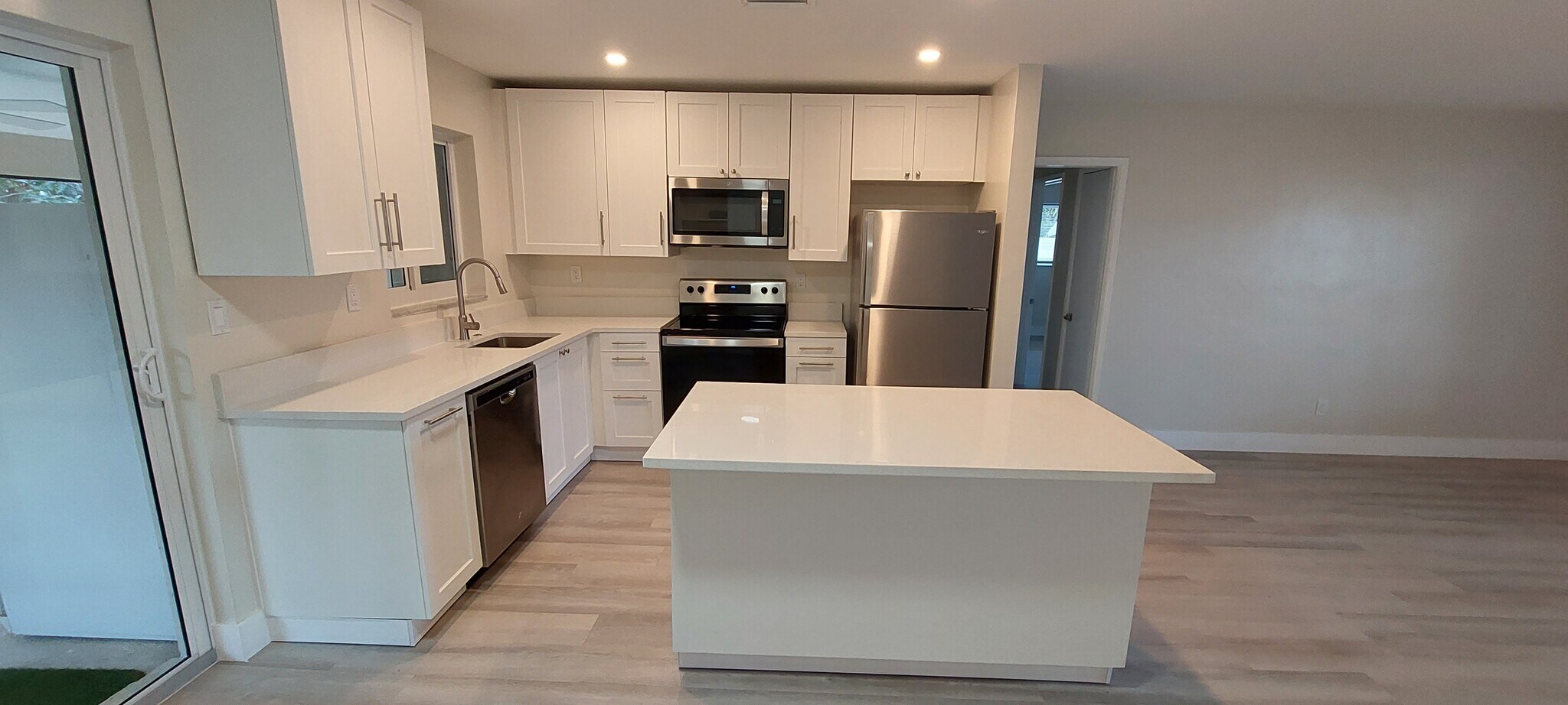 Kitchen - 1235 SW 13th Cir