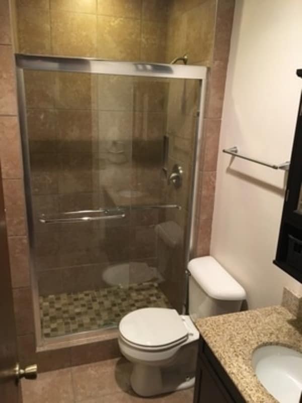 Building Photo - 5402 S 77th St