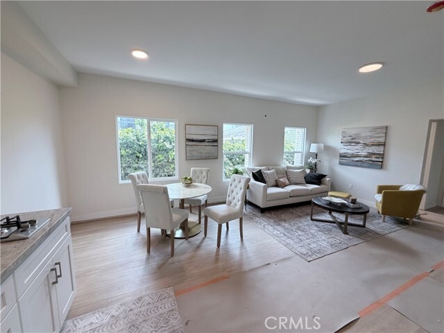 Building Photo - 125 W Chestnut St