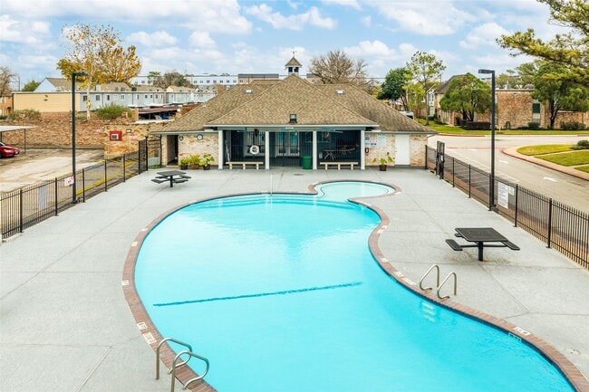 Building Photo - 11002 Hammerly Blvd