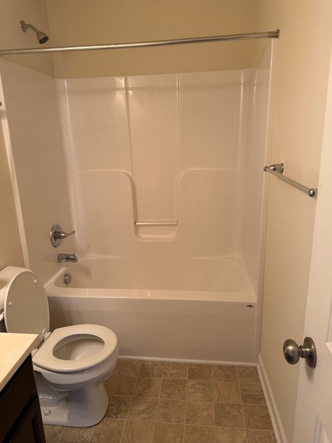 Building Photo - 4307 Twisted Oak Dr