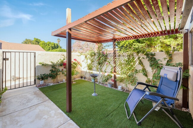 Building Photo - 79602 Ave 42