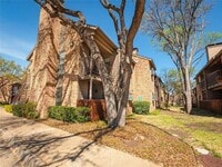 Building Photo - 15221 Berry Trail