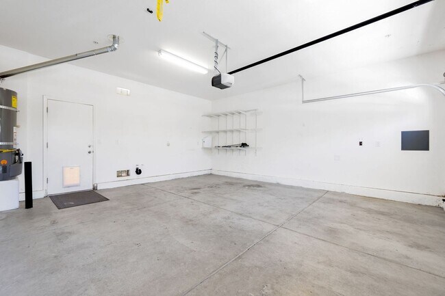 Building Photo - Beautiful East Davis Home