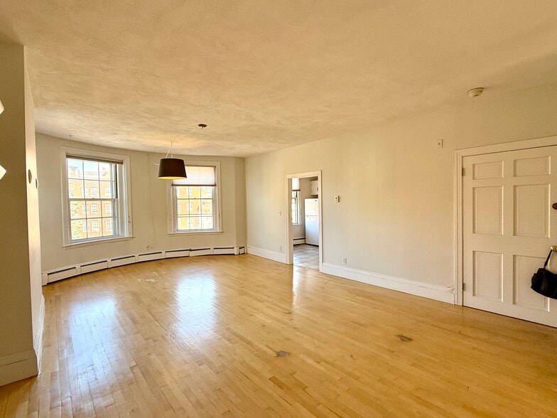 Building Photo - 550 Tremont St