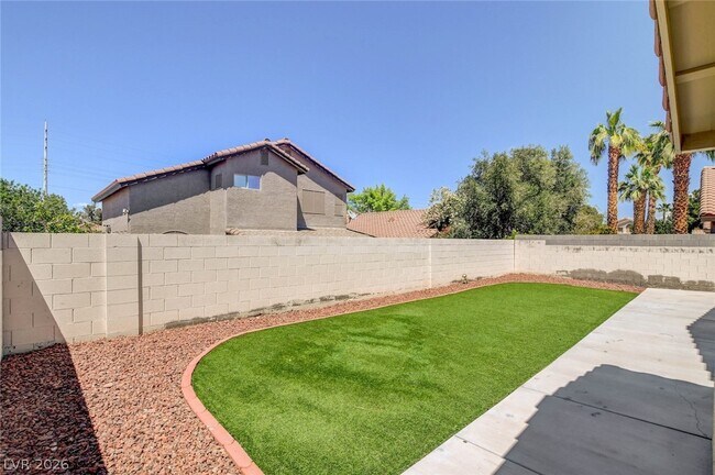 Building Photo - 980 Sand Coral Dr