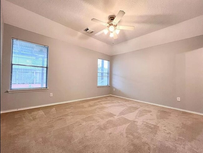 Building Photo - 4722 Cypress Dawn Ln