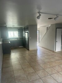 Building Photo - 458 Grand Ave