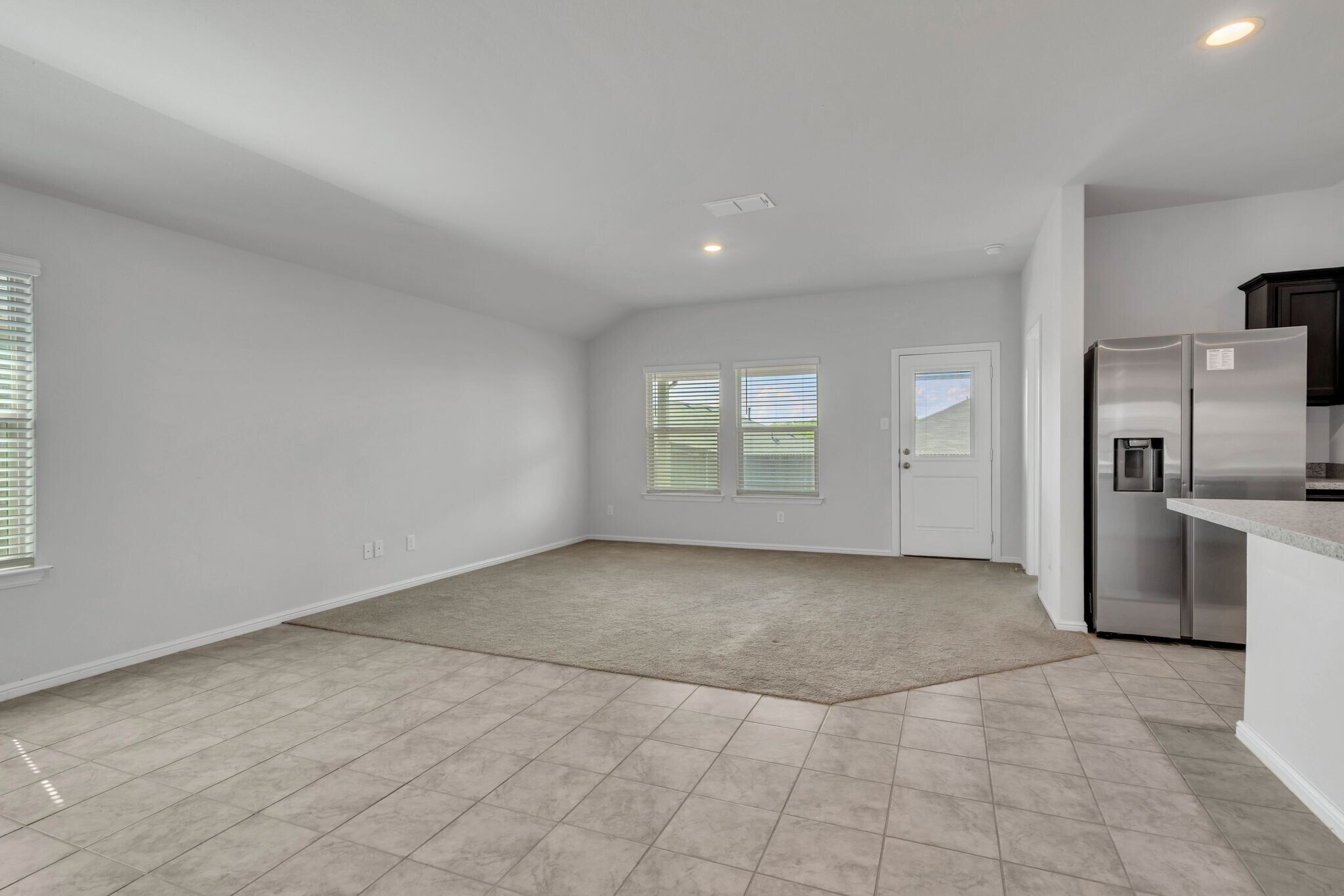Building Photo - 16617 Porterfield Ln