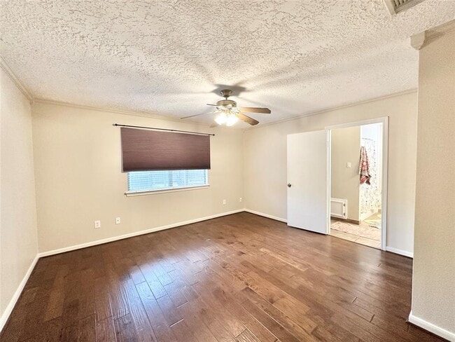 Building Photo - 11614 Easterling Dr