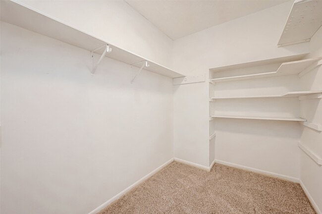 Building Photo - 365 Champions Colony III St