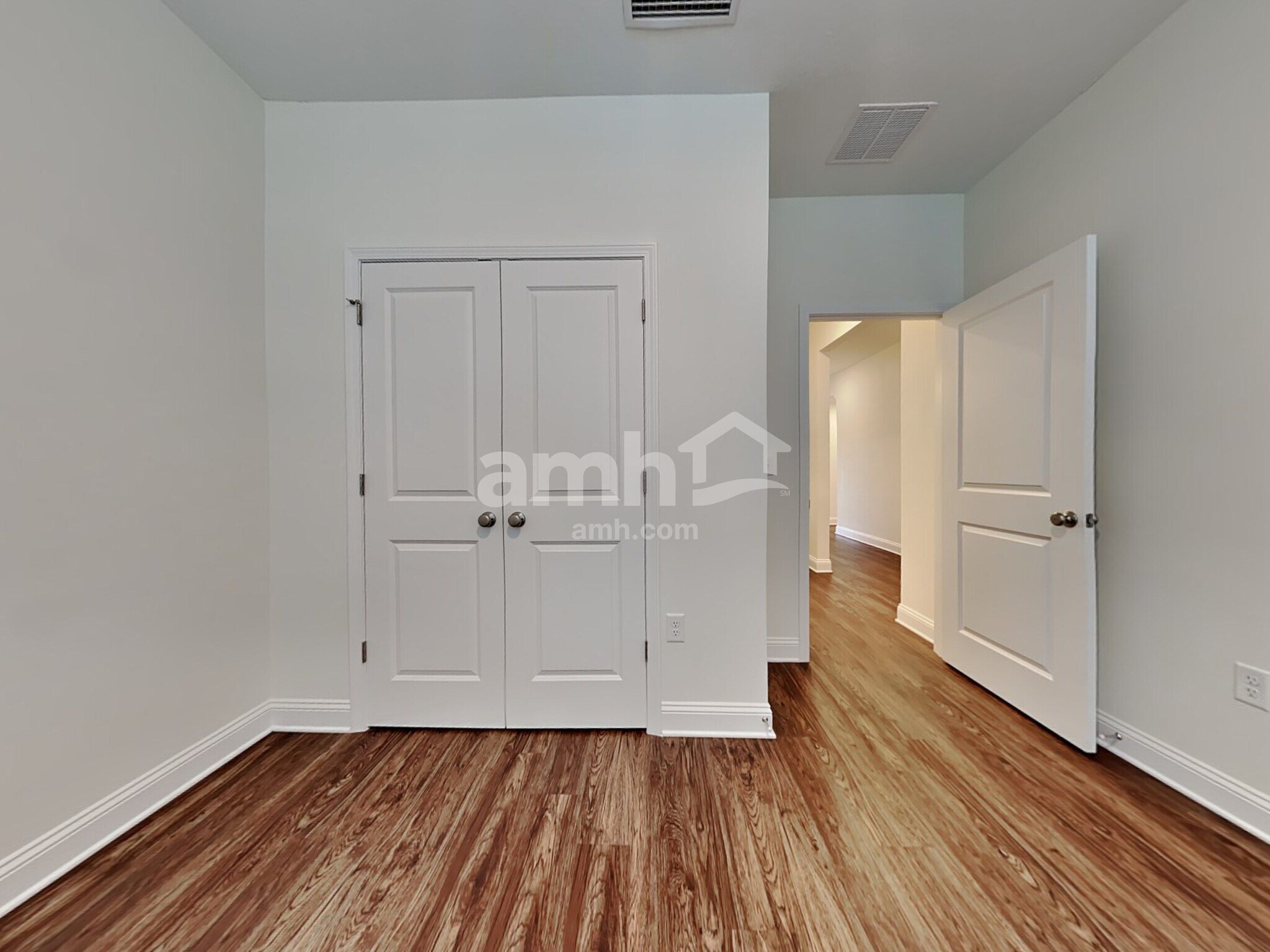 Building Photo - 163 Banyan Frst Dr