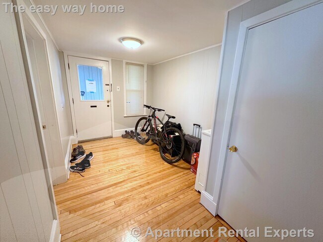 Building Photo - 149 North St