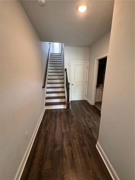 Building Photo - 1204 Ainsworth Alley