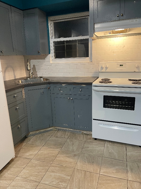 Building Photo - 4409 Carpenter Ave