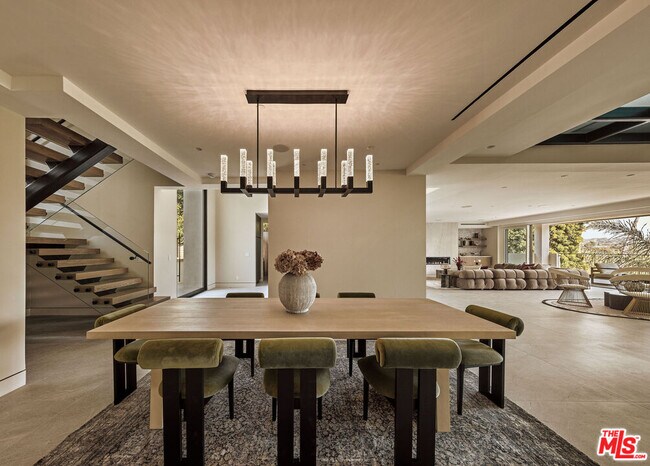 Building Photo - 16838 Oak View Dr