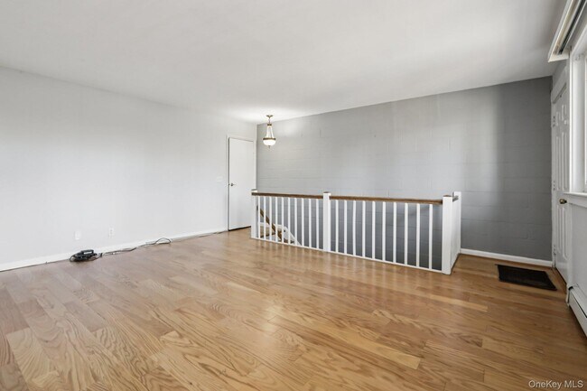 Building Photo - 4 Wyndover Woods Ln