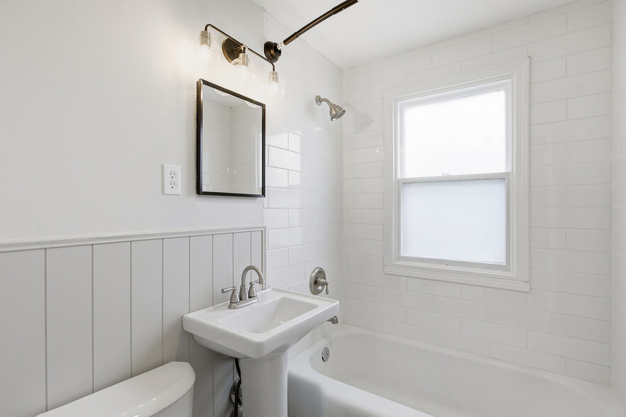 Bathroom - 7231 Forest Ave