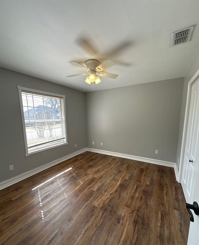 Building Photo - 3474 Paces Ferry Rd