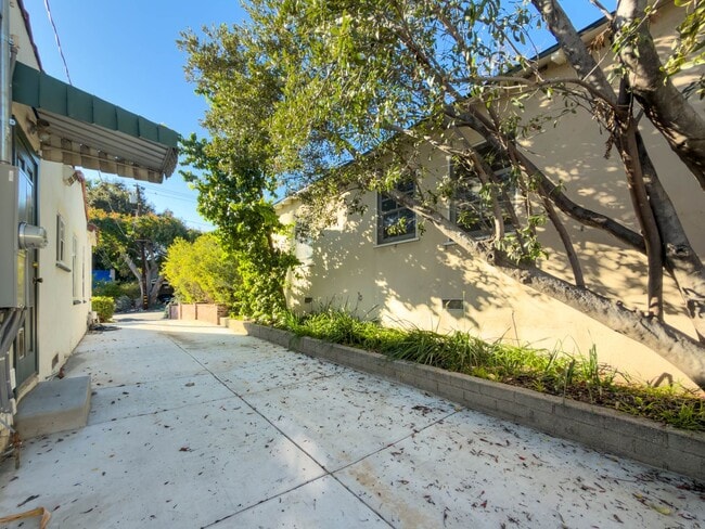 Building Photo - Pasadena Retreat w/ Private Backyard & Detached Garage