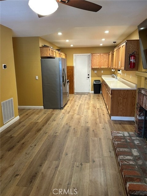 Building Photo - 137 E Country Club Blvd