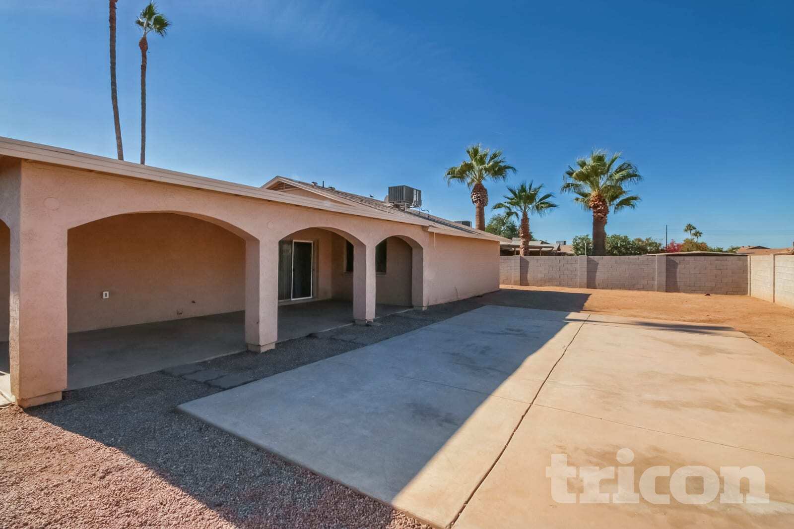 Building Photo - 8948 W Heatherbrae Dr