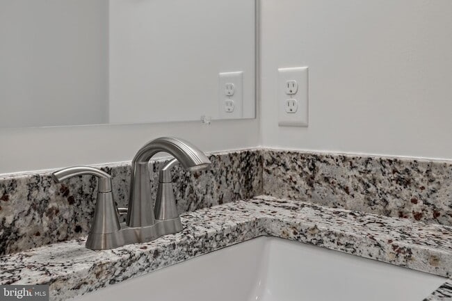 Building Photo - 230 Sienna Ln