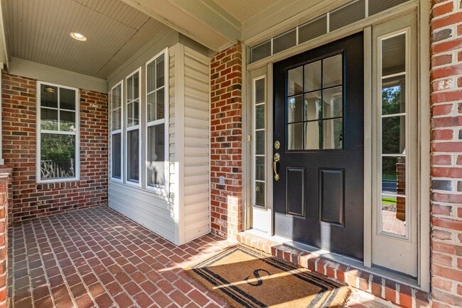 Building Photo - 4039 Cray Dr