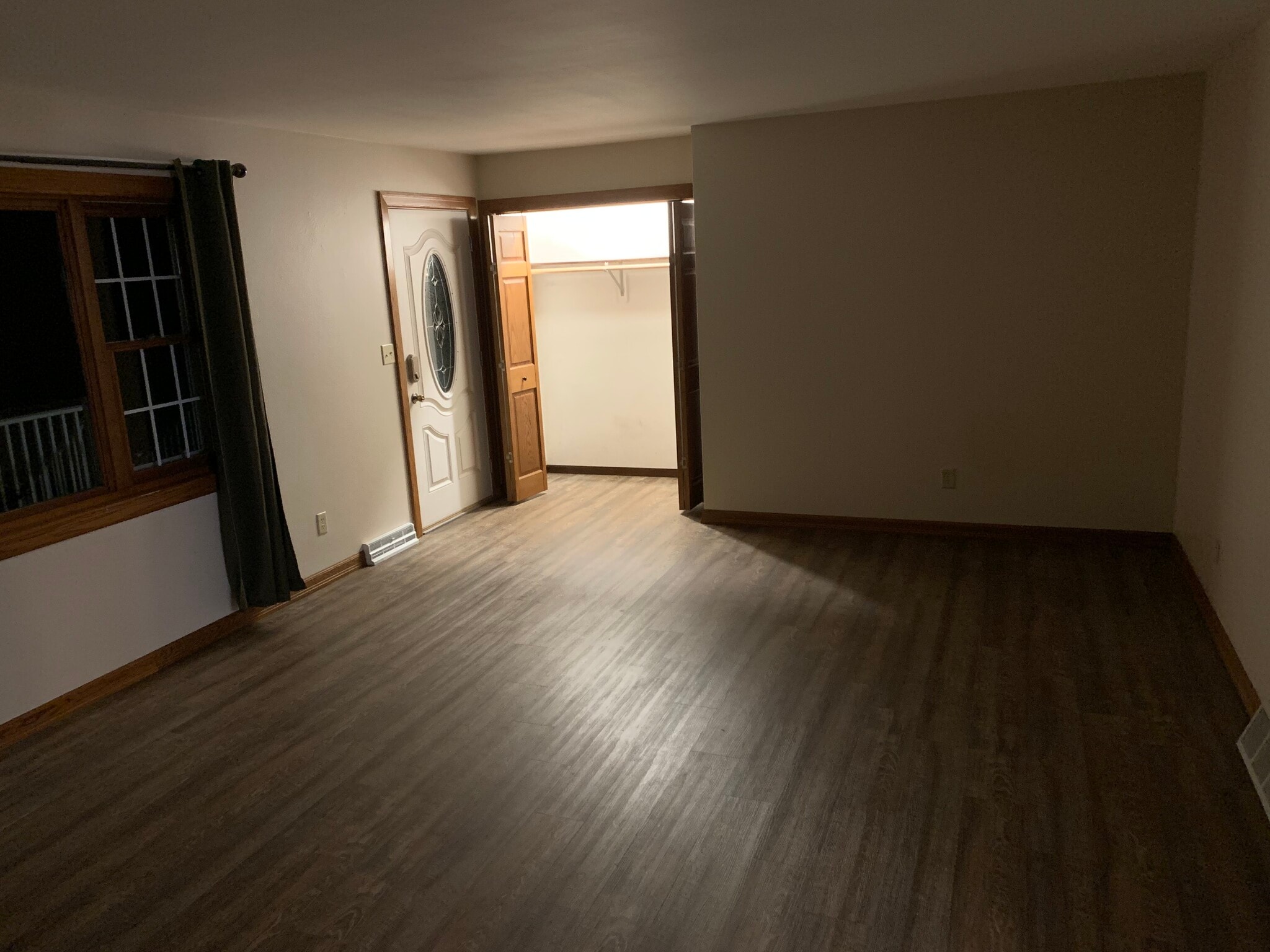 Living room - N2092 Schacht Rd