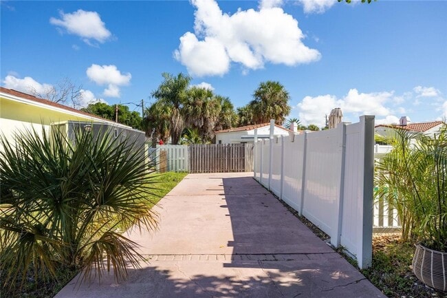 Building Photo - Coastal Luxury with Water Views – Fully Furnished, Utilities Included & Ready for Move-In!